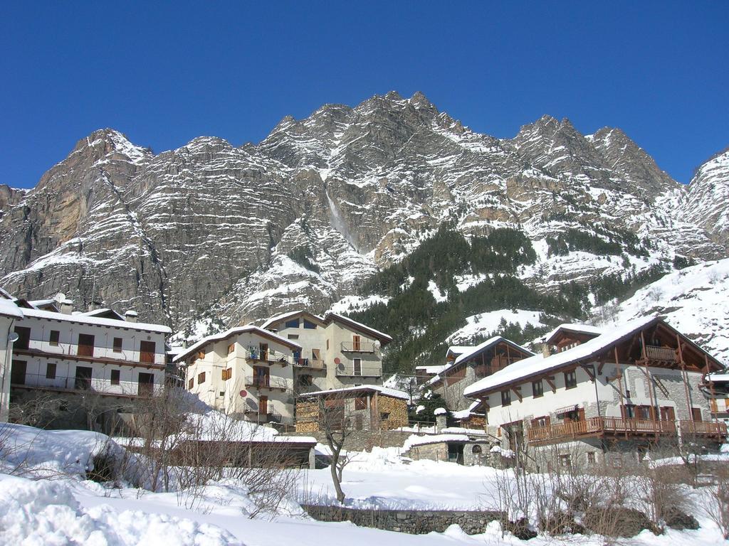 La Barmo Affittacamere Pietraporzio Bagian luar foto
